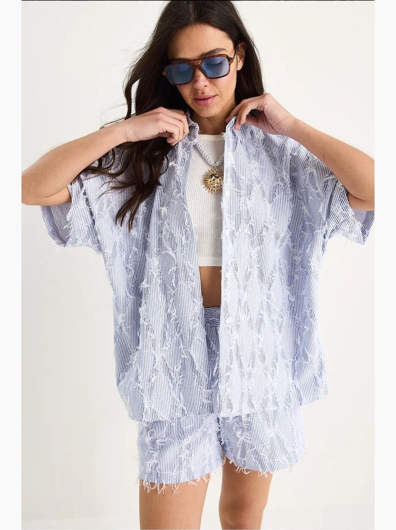 Bianco gestreepte oversized blouse met franjes, zakdetail en elastische tailleband shorts set lucci Hemelsblauw - Kiabi