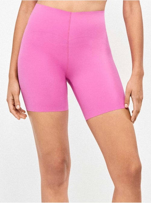 Biker legging gemaakt van vormgevend materiaal dat definieert en stileert - Kiabi Biker legging gemaakt van vormgevend materiaal dat definieert en stileert - Kiabi