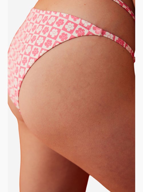 Bikinibroekje lika cross met bloemenprint en accessoire-detail penti - Kiabi Bikinibroekje lika cross met bloemenprint en accessoire-detail penti - Kiabi