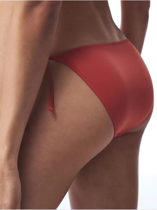 Bikinibroekje met strikzijkanten en lage taille penti - Kiabi Bikinibroekje met strikzijkanten en lage taille penti - Kiabi