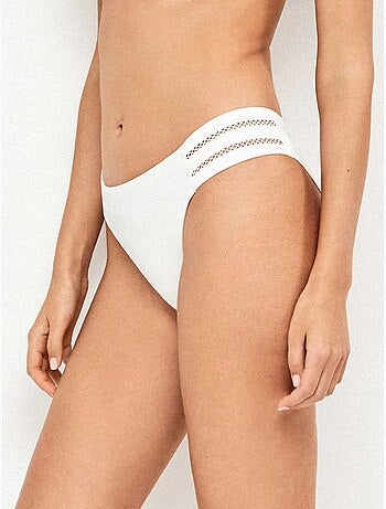 Bikinislip met opengewerkt detail aan de zijkanten