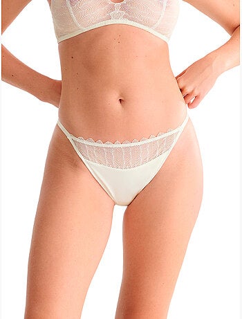 Bikinislip stella