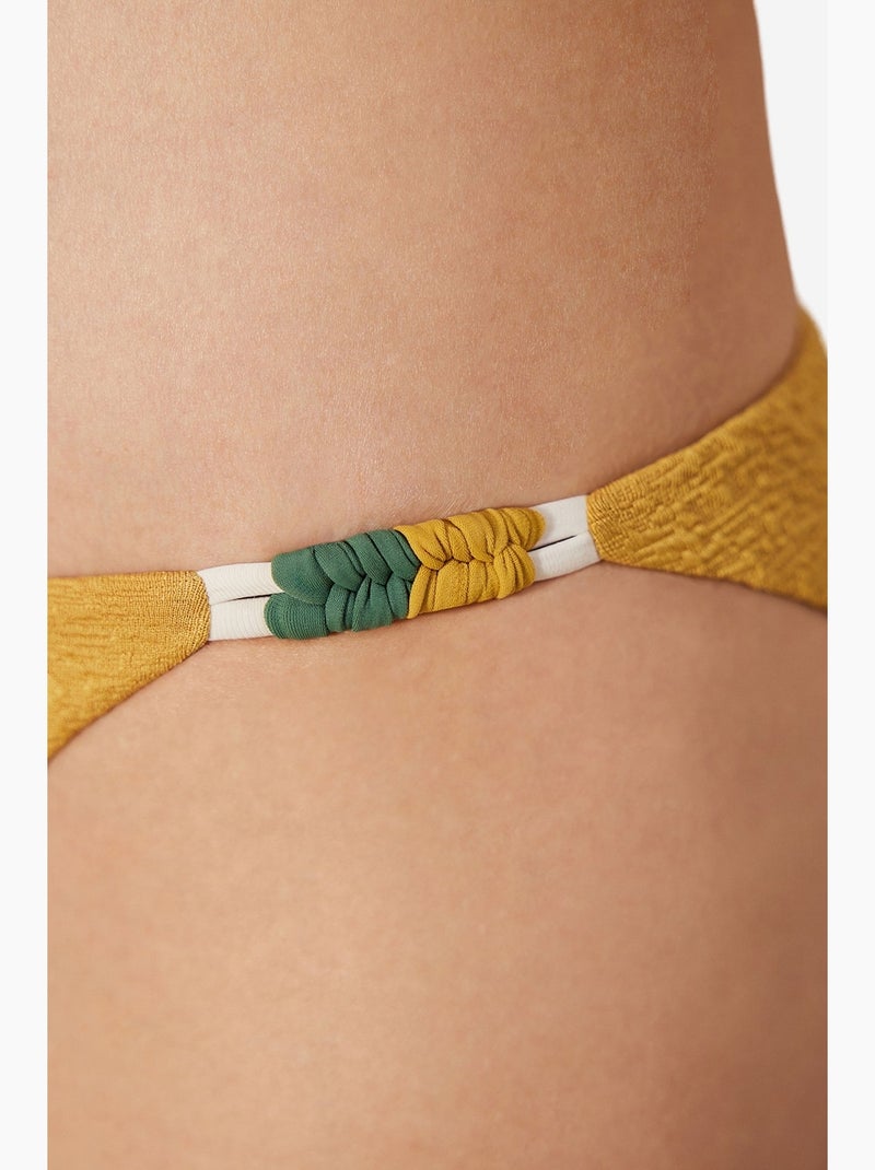 Blanca bikinislip met structuur aan de zijkant en macramé penti Amber - Kiabi