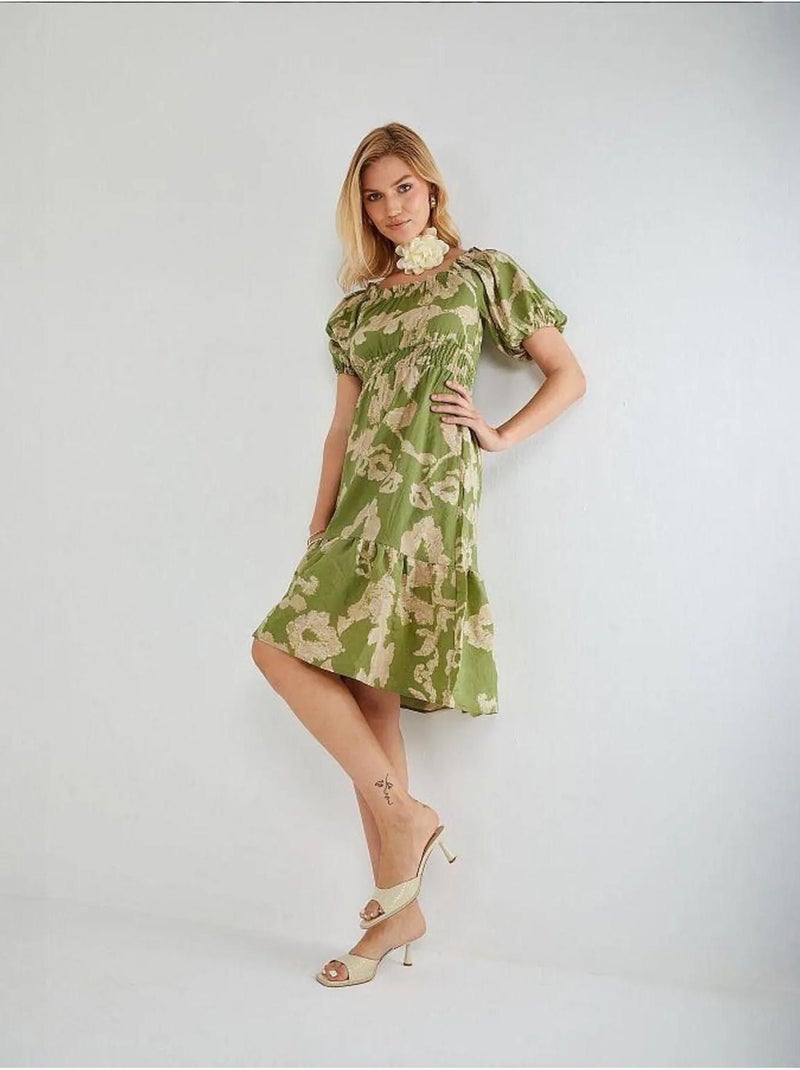 Bloemen midi-jurk met ruches, off-shoulder en strikdetail mixray Groen - Kiabi