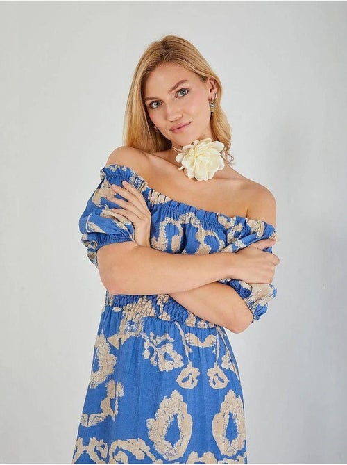 Bloemen midi-jurk met ruches, off-shoulder en strikdetail mixray - Kiabi Bloemen midi-jurk met ruches, off-shoulder en strikdetail mixray - Kiabi