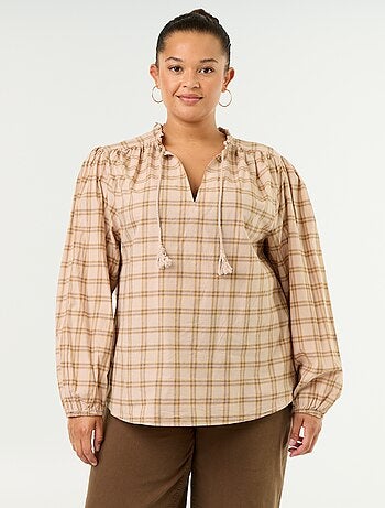 Blouse à carreaux avec encolure nouée