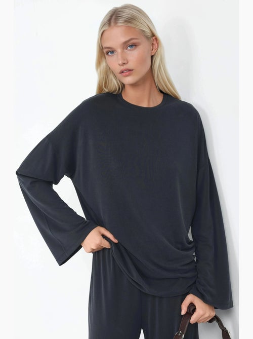 Blouse à manches longues avec col rond et coupe décontractée busem - Kiabi Blouse à manches longues avec col rond et coupe décontractée busem - Kiabi