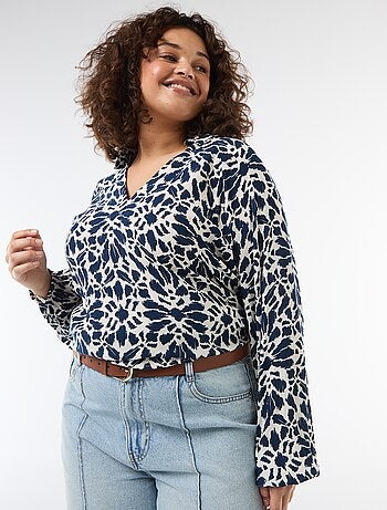 Blouse à manches longues col pointes libres