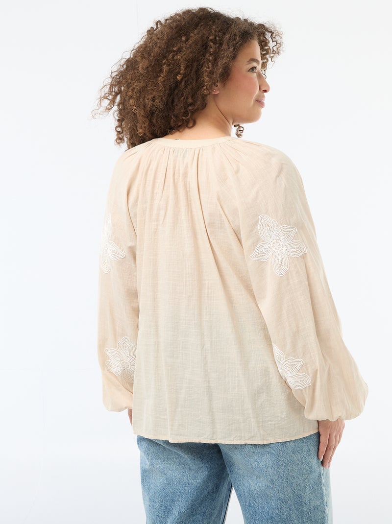 Blouse avec broderies Beige - Kiabi