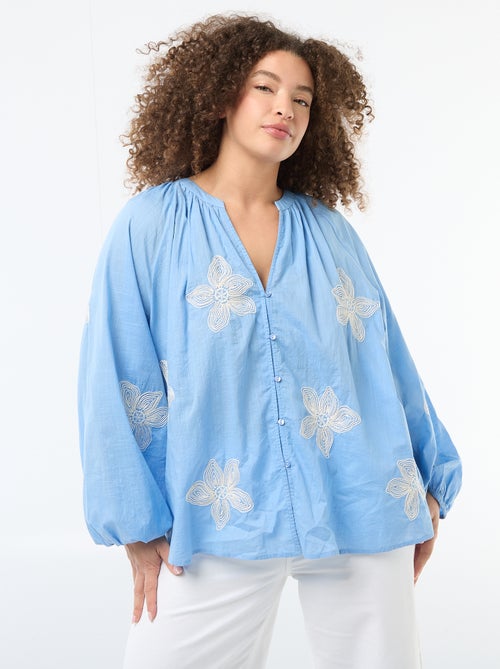 Blouse avec broderies - Kiabi
