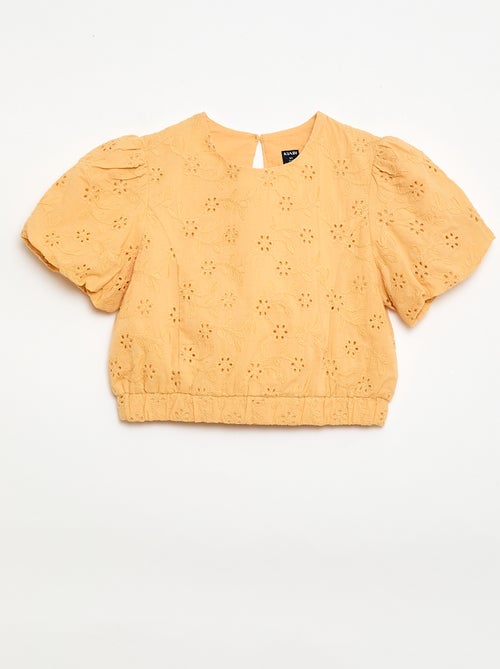 Blouse avec broderies fleurs à manches courtes - Kiabi