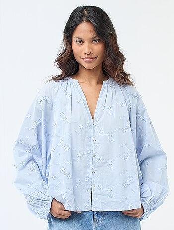 Blouse avec broderies fleurs