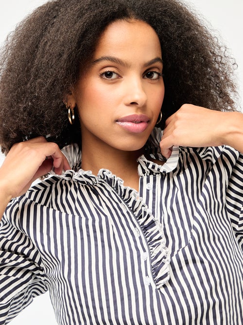 Blouse avec volants au col et à l'ouverture - Kiabi