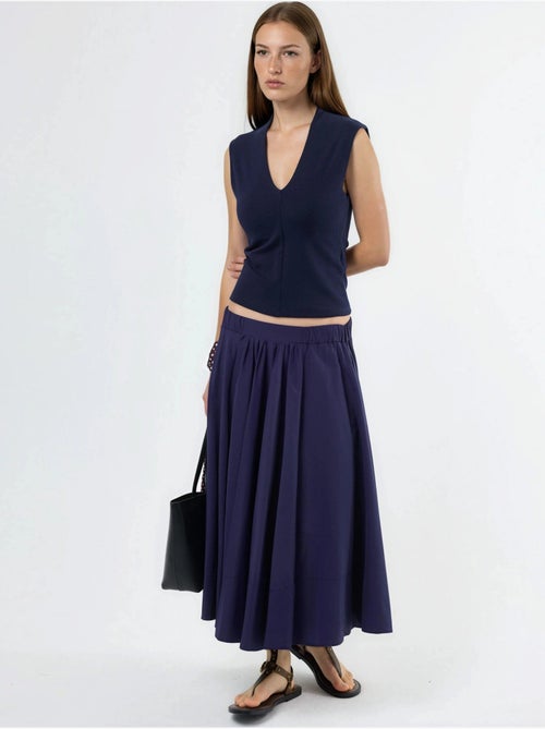 Blouse drapée sans manches avec col en v busem - Kiabi Blouse drapée sans manches avec col en v busem - Kiabi