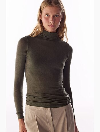 Blouse en cachemire à col montant et manches longues penti