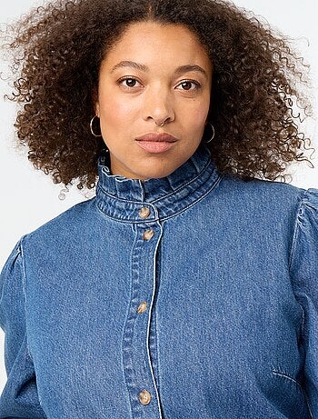 Blouse en denim avec col montant volanté