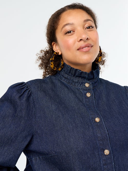 Blouse en denim avec col montant volanté - Kiabi Blouse en denim avec col montant volanté - Kiabi