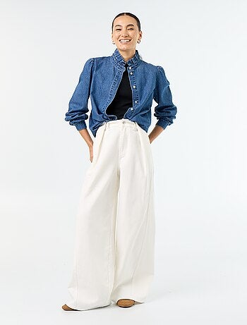 Blouse en denim avec col volanté