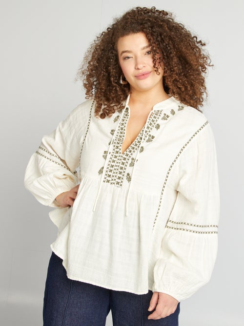 Blouse en gaze de coton avec broderies - Kiabi