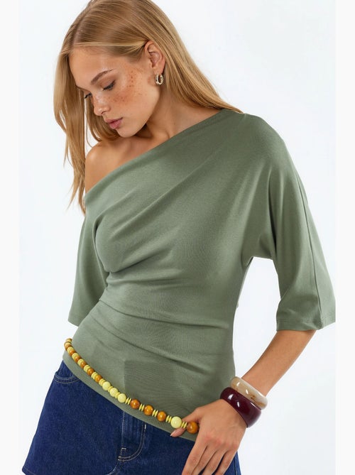 Blouse en maille à manches courtes et encolure bateau pour femme busem - Kiabi Blouse en maille à manches courtes et encolure bateau pour femme busem - Kiabi