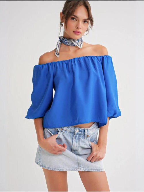 Blouse femme regular avec col madonna et détail volanté mixray - Kiabi Blouse femme regular avec col madonna et détail volanté mixray - Kiabi