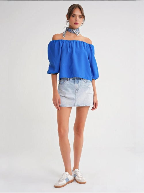 Blouse femme regular avec col madonna et détail volanté mixray - Kiabi Blouse femme regular avec col madonna et détail volanté mixray - Kiabi