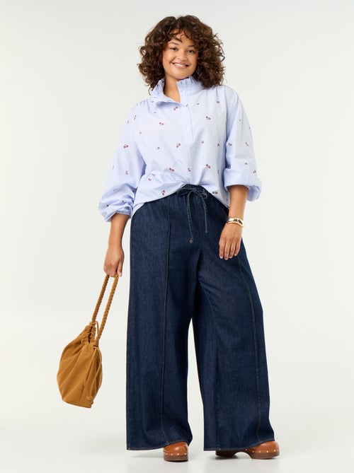 Blouse fleurs brodées avec col montant - Kiabi