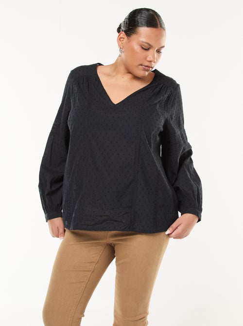 Blouse fluide uni en plumetis et ses broderies ajourées - Kiabi