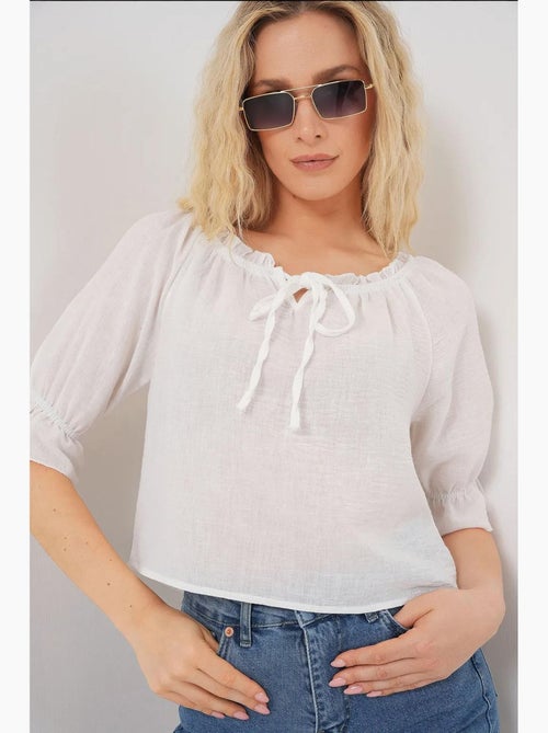 Blouse kort structuur boothals met pompons bdart - Kiabi
