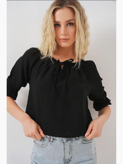 Blouse kort structuur boothals met pompons bdart - Kiabi