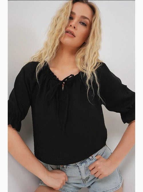 Blouse kort structuur boothals met pompons bdart - Kiabi