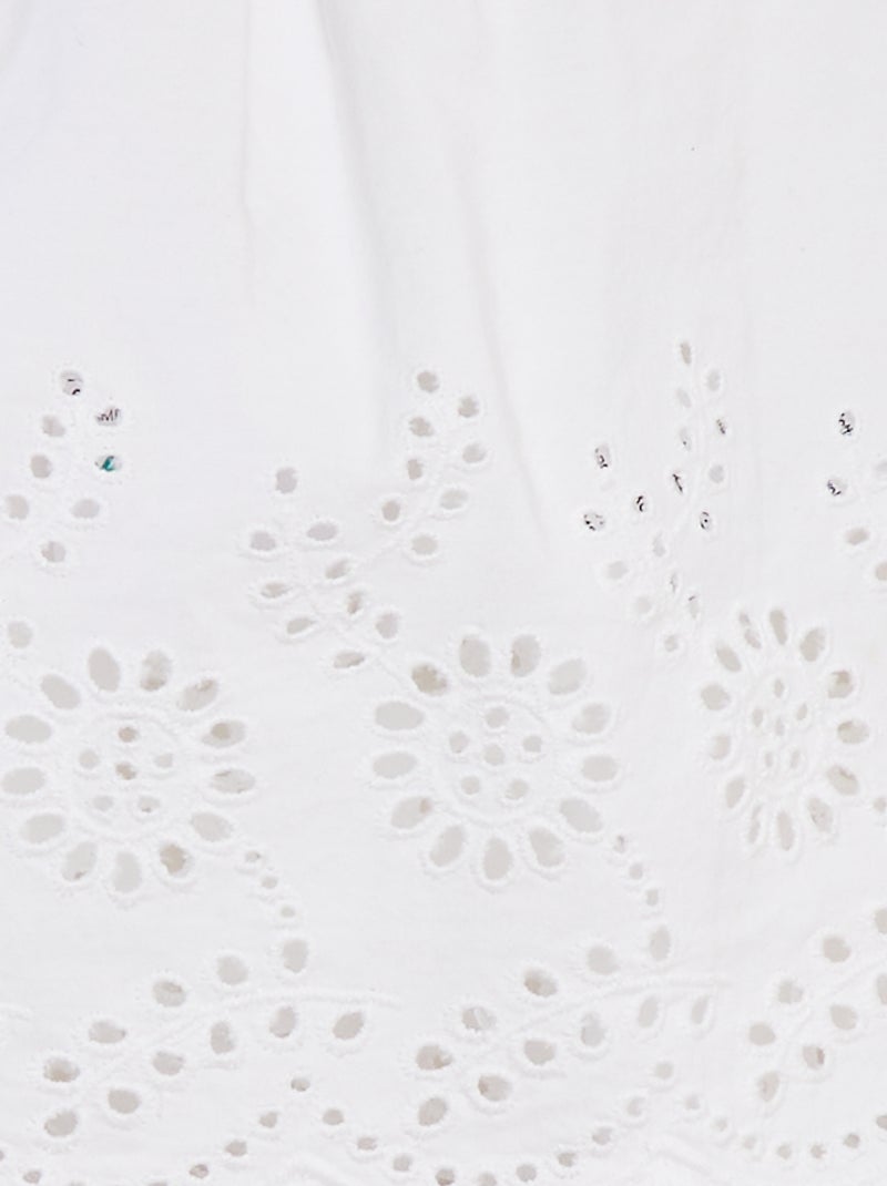 Blouse légère avec bretelles volantées et broderies Blanc - Kiabi