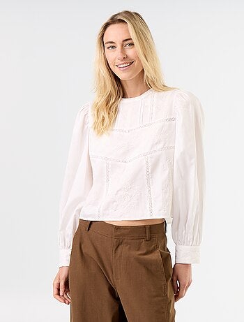 Blouse manches longues avec broderies