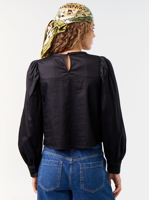 Blouse manches longues avec broderies - Kiabi Blouse manches longues avec broderies - Kiabi