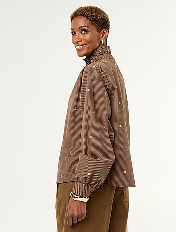 Blouse met fantasiekraag en all-over borduursels