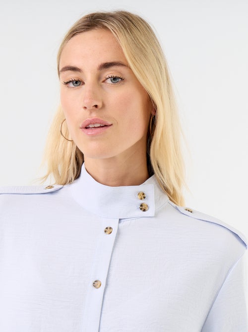 Blouse met hoge kraag en schouderstukken - Kiabi