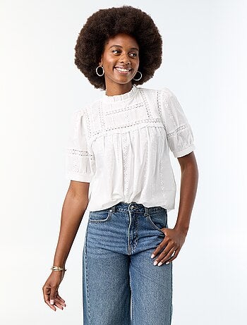 Blouse met korte mouwen en borduursels