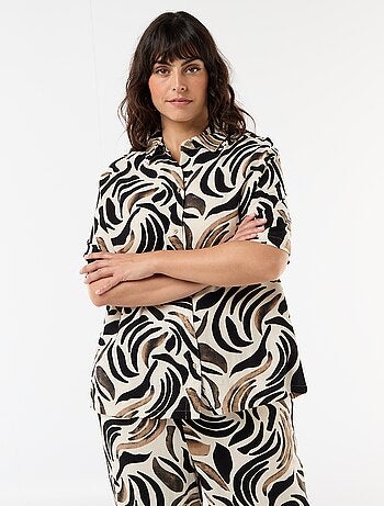 Blouse met korte mouwen en knoopsluiting