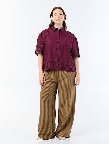 Blouse met korte mouwen en opengewerkte borduursels