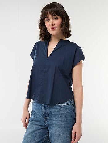 Blouse met korte mouwen en V-hals