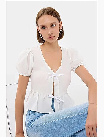 Blouse met korte mouwen en v-hals en strik aan de voorkant hiccup