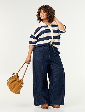 Blouse met korte mouwen van gehaakte stof