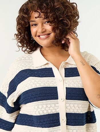 Blouse met korte mouwen van gehaakte stof
