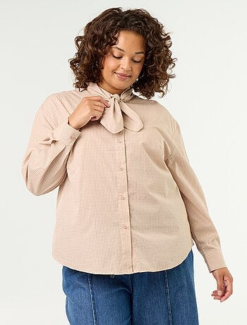 Blouse met lange mouwen en lavallièrekraag