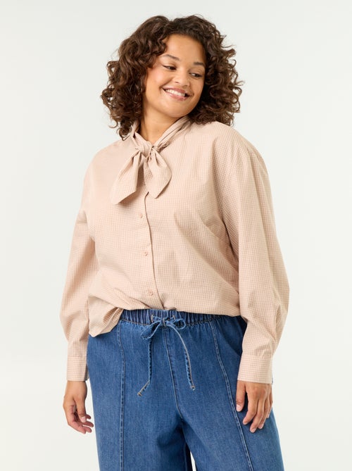Blouse met lange mouwen en lavallièrekraag - Kiabi Blouse met lange mouwen en lavallièrekraag - Kiabi