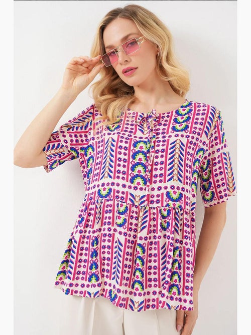 Blouse met patroon, ronde hals en strikdetail bdart - Kiabi