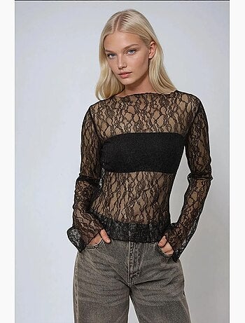 Blouse met ronde hals en kant