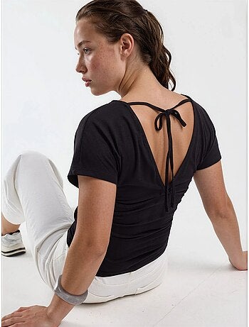 Blouse met v-hals en strikdetail busem