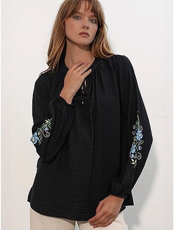 Blouse oversize en crêpe brodé bdart