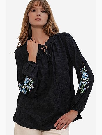 Blouse oversize en crêpe brodé bdart